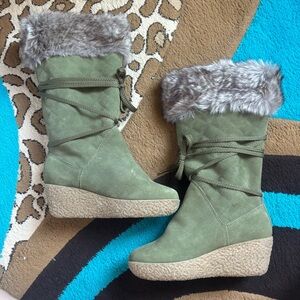 Oh Deer! Green Faux Fur Winter Boots